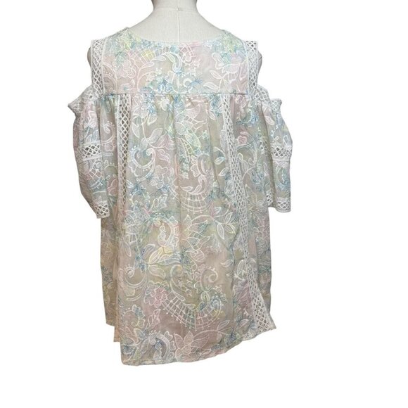 Embroidered Cold Shoulder women's Lace Inset Top. Size M - Picture 3 of 5